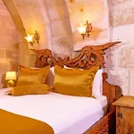 Helen Cave Göreme