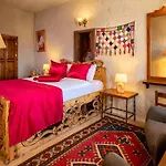 Helen Cave Hotel