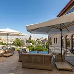 Helen Cave Hotel 2*
