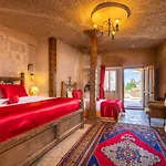 Hotel Helen Cave 2*