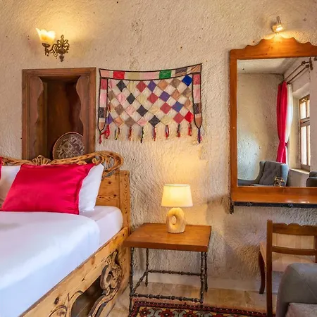 Hotel Helen Cave 2*
