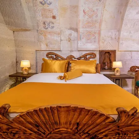 Helen Cave Hotel Göreme