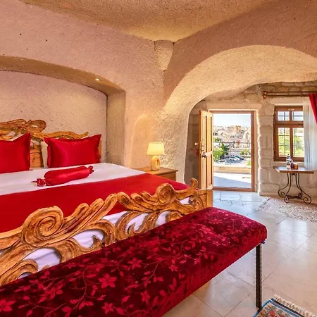 Helen Cave Goreme