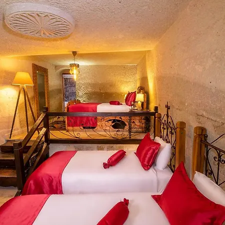 Helen Cave Hotel 2*