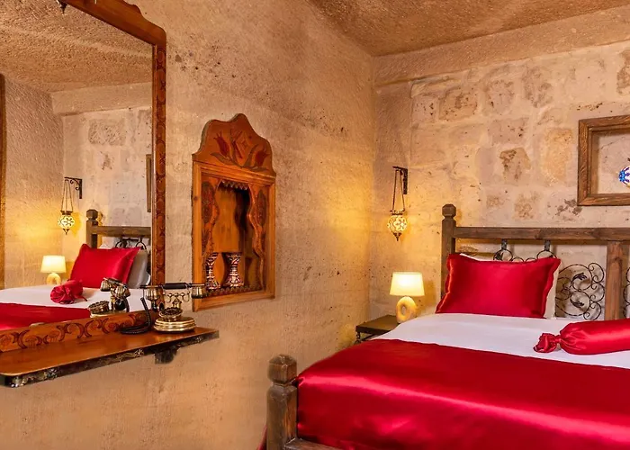 Helen Cave 格雷梅